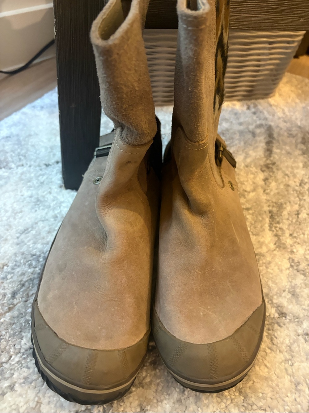 Women’s Tan Slip-On Suede Outdoor Boots